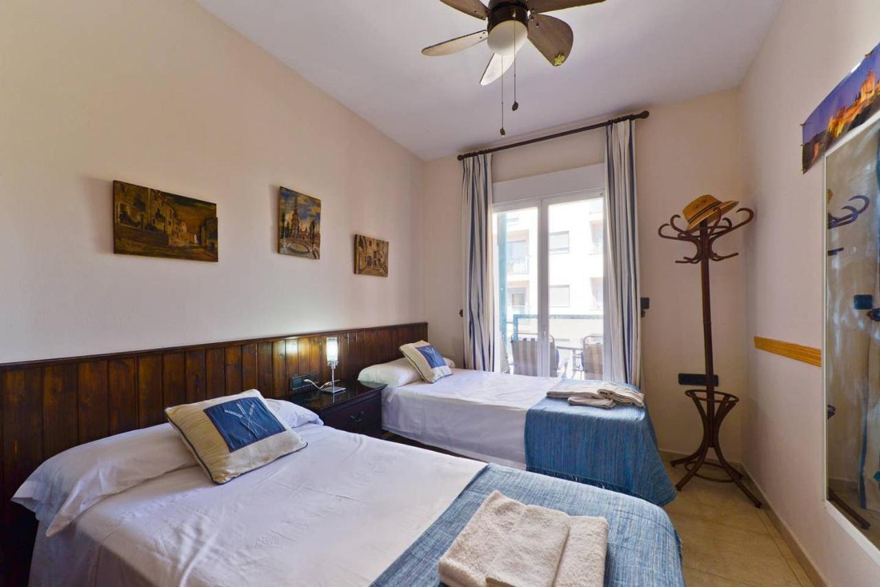 Apartamento Yaiza เนร์คา ภายนอก รูปภาพ